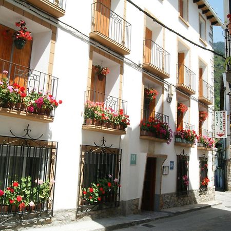 Hostal Pirineos Meliz Bielsa Εξωτερικό φωτογραφία